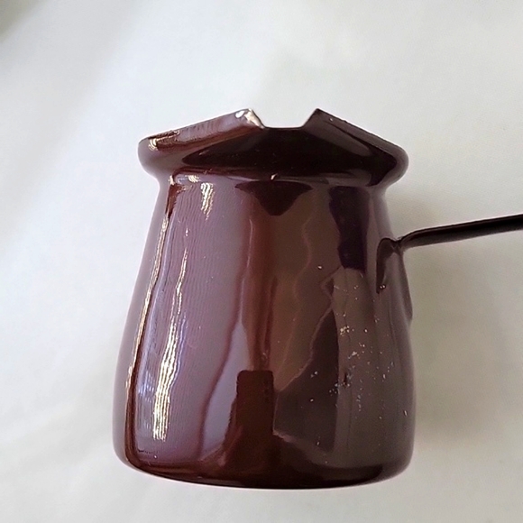 Vintage Brown Enamelware Long Handle Pouring Cup - Picture 4 of 6